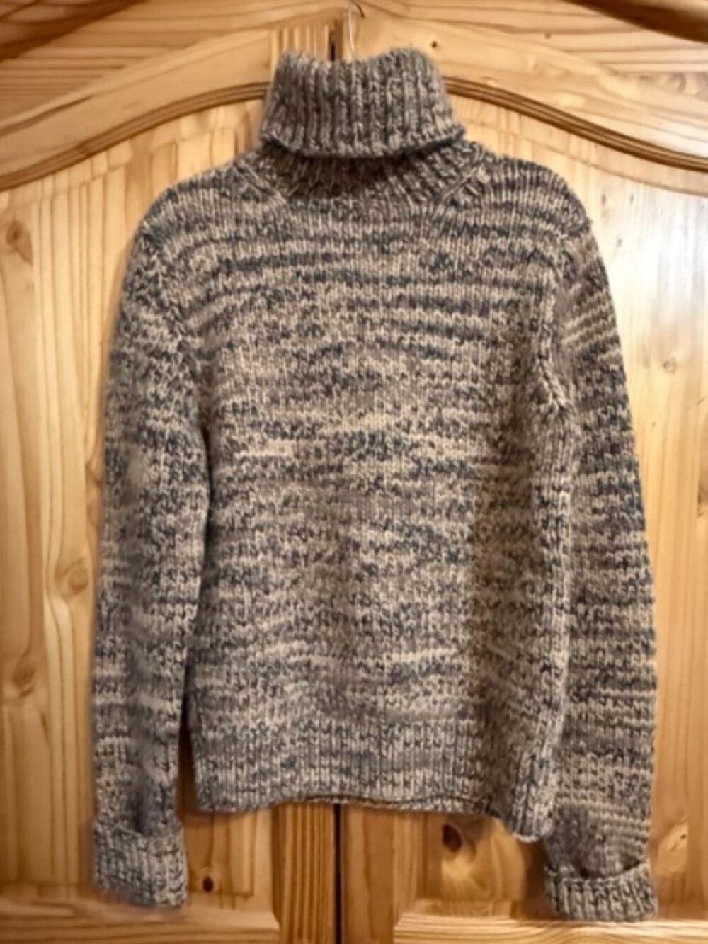 Michael Kohrs Collection 100% Extra Heavy Weight Cashmere Turtleneck -Size M